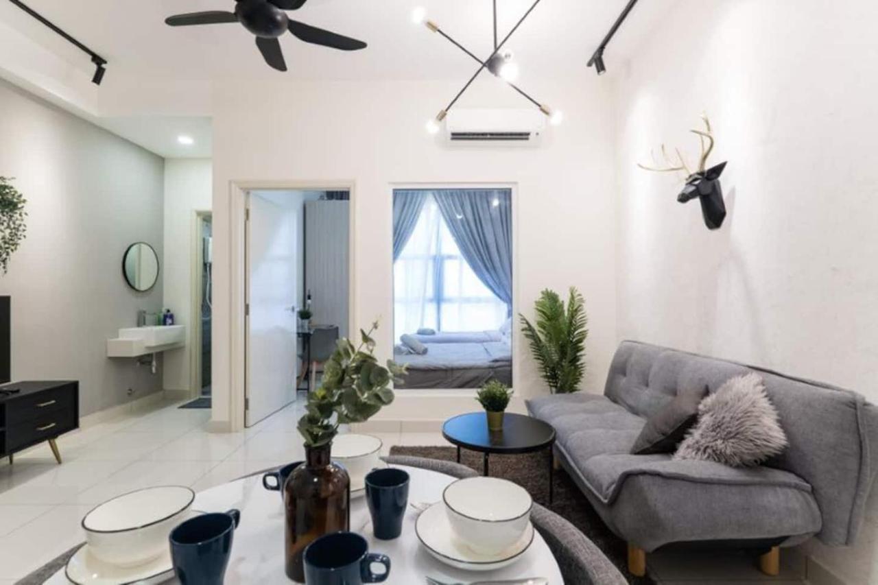 Apartment Arte Mont Kiara 3pax Jacuzzi Pool Gym Near Mitec Matrade