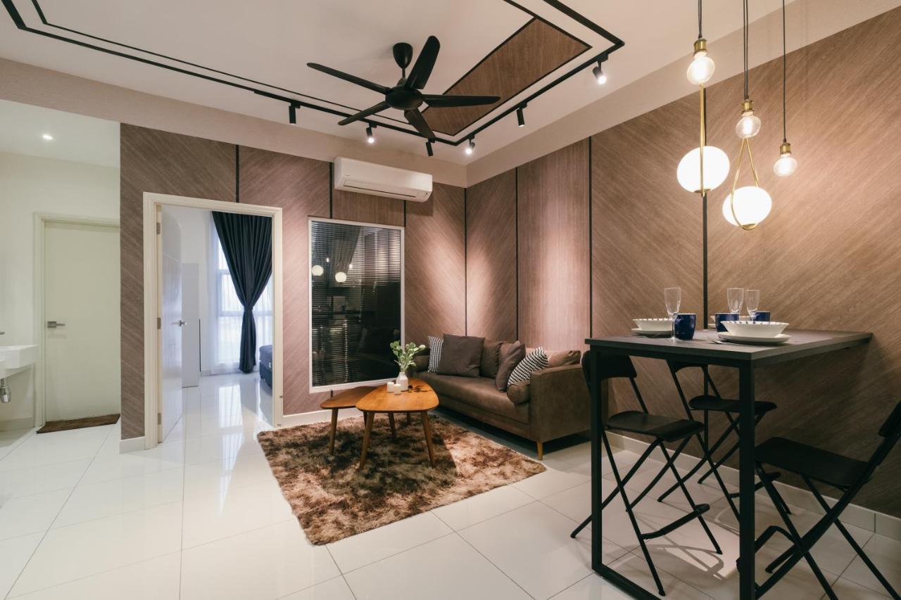 Arte Mont Kiara 3pax Jacuzzi Pool Gym Near Mitec Matrade Apartemen *