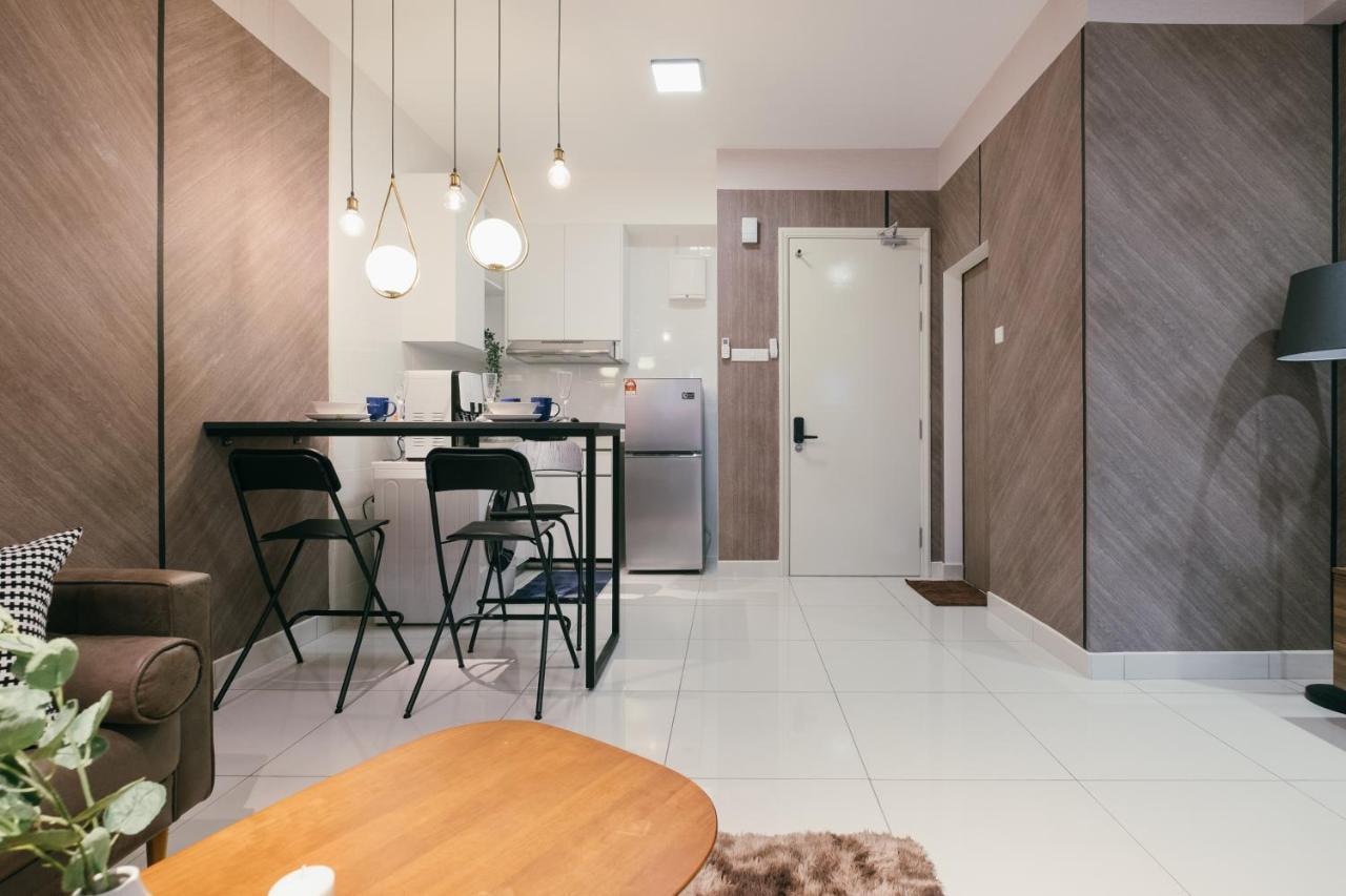 Arte Mont Kiara 3pax Jacuzzi Pool Gym Near Mitec Matrade Apartemen Kuala Lumpur